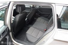 Volkswagen Passat Variant - 1.6TDI Comfortline Aut, Navi, Climat, ACC, Lm