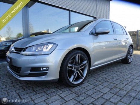 Volkswagen Golf - - 2.0 TDI Highline Xenon LED Navi PDC R-line sportpakket 150 PK - 1