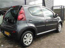 Peugeot 107 - - 1.0 ACTIVE 1ste eigenaar zeer netjes