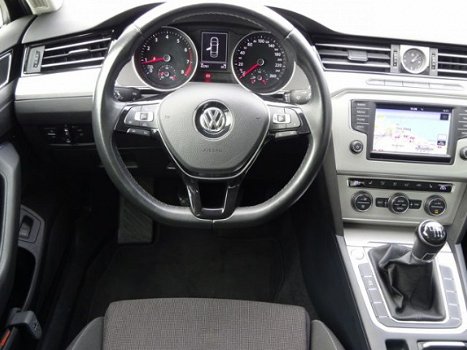 Volkswagen Passat - 1.4 TSI BUSINESS EDITION Climate control / Navigatie / Parkeersensoren V+A / Cru - 1