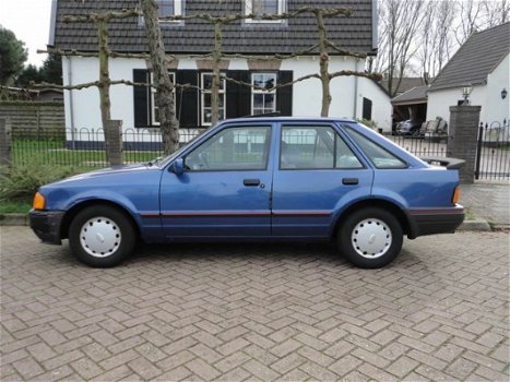 Ford Escort - 1.4 CL APK maart 2021 2e eigenaar - 1