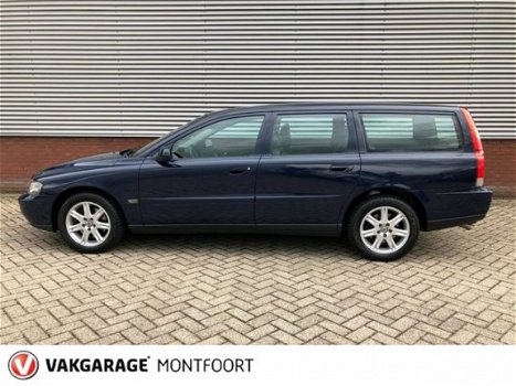 Volvo V70 - 2.4 T5 Kinetic Youngtimer/Airco/Half Leer/Stoelverwarming - 1