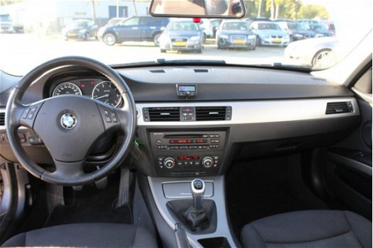 BMW 3-serie - 316i airco, climate control, radio cd speler, cruise control, elektrische ramen, licht - 1