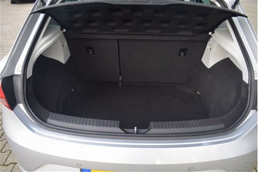 Seat Leon - 1.6 TDI Style Connect Ecomotive NAVI CRUISE ALL SEASON BANDEN NETTE AUTO - 1