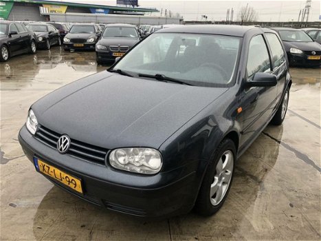 Volkswagen Golf - 1.9 TDI 110pk - 1