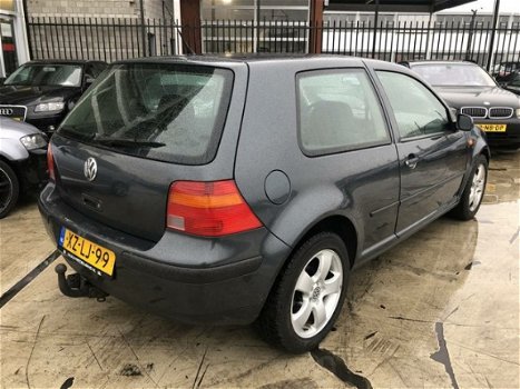 Volkswagen Golf - 1.9 TDI 110pk - 1