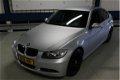 BMW 3-serie - 318i Business Line NAVI / CLIMA / VELG / NED AUTO + NAP - 1 - Thumbnail