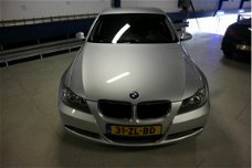 BMW 3-serie - 318i Business Line NAVI / CLIMA / VELG / NED AUTO + NAP