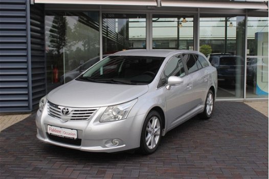 Toyota Avensis - 1.8 VVT-i Aut Business Plus / Trekhaak / Camera - 1