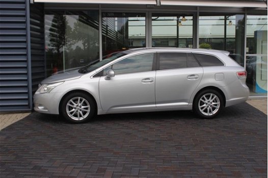 Toyota Avensis - 1.8 VVT-i Aut Business Plus / Trekhaak / Camera - 1