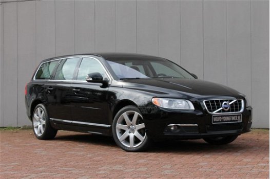 Volvo V70 - 3.0 T6 AWD Summum AUTOMAAT - 1