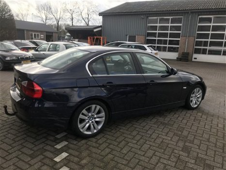 BMW 3-serie - 318i High Executive - 1