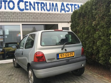 Renault Twingo - 1.2-16V Cinétic Mooie onderhoudshistorie nieuwe APK - 1