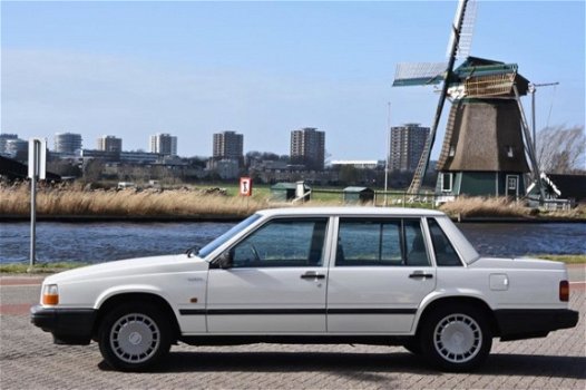 Volvo 740 - 2.3 Basis - 1