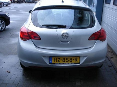 Opel Astra - 1.4 Selection - 1