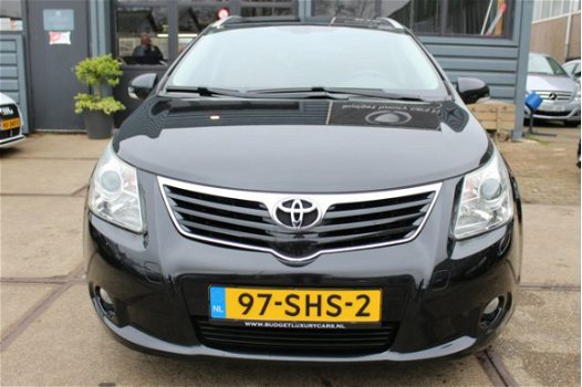 Toyota Avensis Wagon - 2.0 D-4D Business Leder/Navi/Camera/Clima - 1