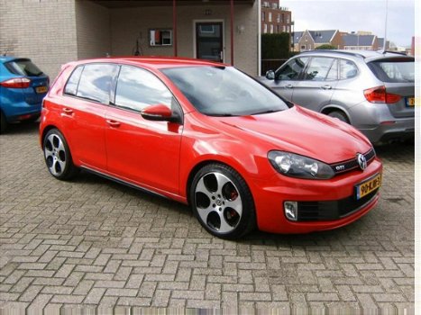 Volkswagen Golf - 2.0 GTI 5 Deurs Automaat DSG Leder Navi Nieuwstaat - 1