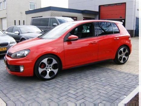 Volkswagen Golf - 2.0 GTI 5 Deurs Automaat DSG Leder Navi Nieuwstaat - 1