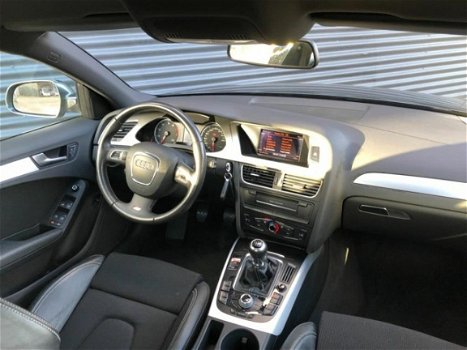 Audi A4 - 1.8 TFSI S edition LED/XENON/PDC ORGINEEL NL AUTO - 1