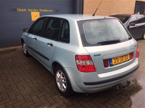 Fiat Stilo - 1.6 16V 5DR in nette staat met APK tm maart 2020 - 1