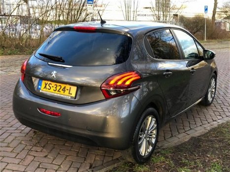 Peugeot 208 - 1.2 e-VTi Style 1Eig b.j.2-2018, 24000 km, Airco - 1