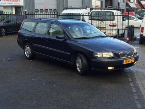 Volvo V70 - 2.4 Edition II 2004 7 PERSOONS CLIMA CRUISE - 1