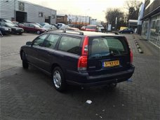 Volvo V70 - 2.4 Edition II 2004 7 PERSOONS CLIMA CRUISE