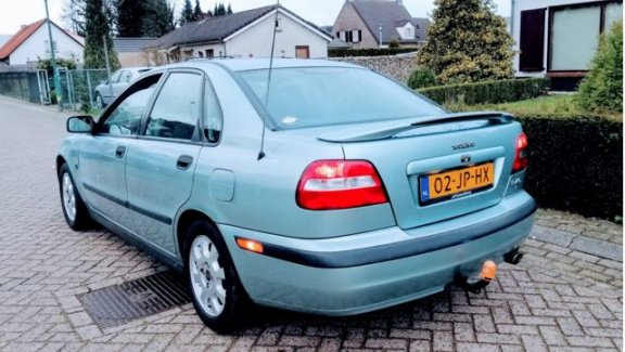 Volvo S40 - 1.8 Europa Sports EXPORT AUTO - 1