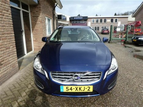 Volvo V60 - 1.6 T4 Ocean Race Leder / Navi / Dealeronderhouden - 1