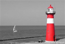 Fotokaart Vuurtoren Westkapelle (zwart-wit en rood) (Mar03)