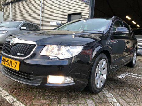 Skoda Superb Combi - 1.6 TDI Greenline Comfort Business Line navi clima pdc elektrische pakket cruis - 1