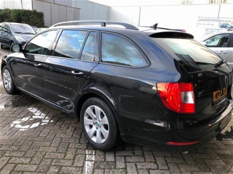 Skoda Superb Combi - 1.6 TDI Greenline Comfort Business Line navi clima pdc elektrische pakket cruis - 1