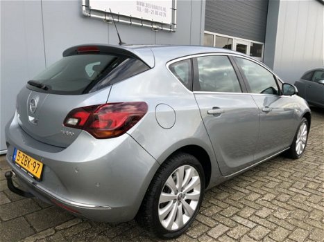 Opel Astra - 1.4 Turbo Sport Climate/PDC/Trekhaak/17inch - 1