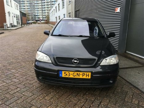 Opel Astra - 1.8 Sport - 1