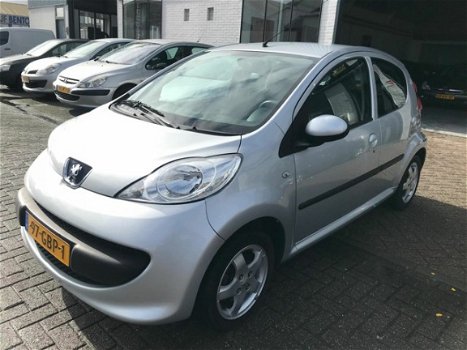 Peugeot 107 - 1.0-12V XS 5Dr/ Airco/ AUX/ 1e Eig/ NAP/ APK - 1