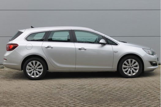 Opel Astra Sports Tourer - 1.6 170 pk Cosmo - 1