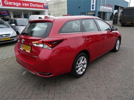Toyota Auris Touring Sports - 1.2T Aspiration Limited /A.Camera/Led verlichting/km 32000 - 1