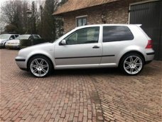 Volkswagen Golf - 1.6-16V Comfortline Zwart Leder