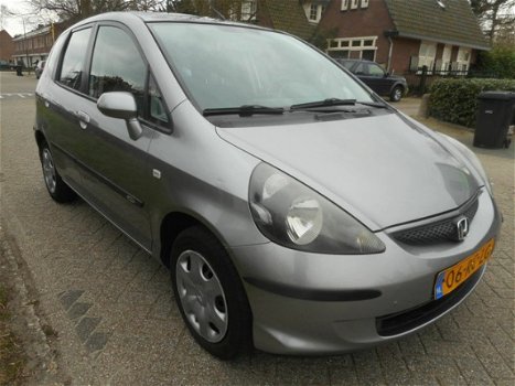 Honda Jazz - 1.2 Cool 5 deurs Airco 3e eig Hoge instap Rijdt prima - 1