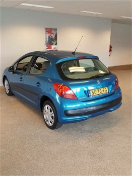 Peugeot 207 - 1.4-16V XR, incl. Grote beurt en Apk - 1