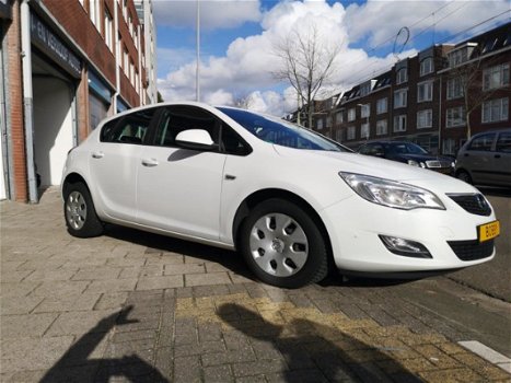 Opel Astra - 1.4 Business + 1e Eigenaar / Airco / Nieuwe A.P.K - 1