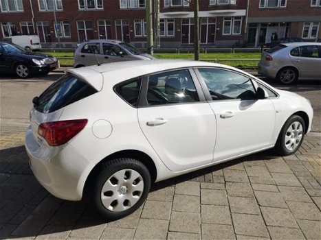 Opel Astra - 1.4 Business + 1e Eigenaar / Airco / Nieuwe A.P.K - 1