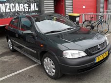 Opel Astra - 1.6 Club, AUTOMAAT, parkeersensoren, APK2020