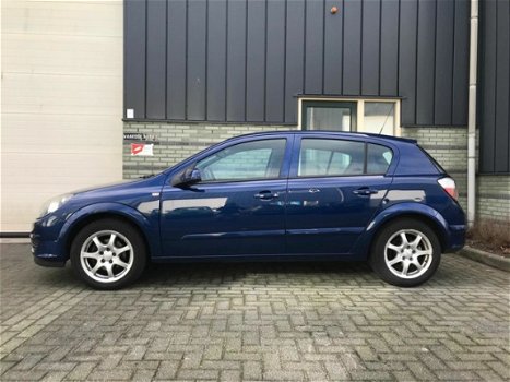 Opel Astra - 1.7 CDTi Enjoy Cruisecontrol/Airco/Trekhaak/sportvelgen - 1