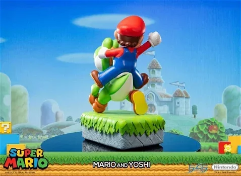 First4Figures Super Mario Mario and Yoshi statue - 5