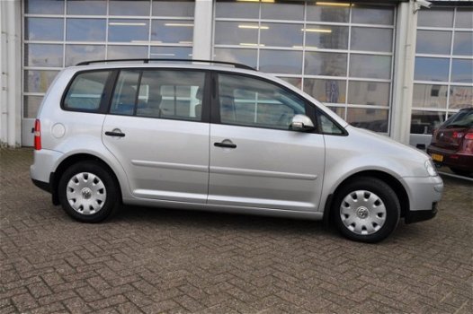 Volkswagen Touran - 1.6 BUSINESS, MPV - 1