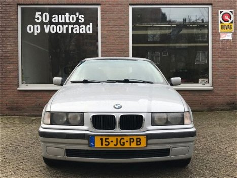 BMW 3-serie - 316i Executive Automaat - 1