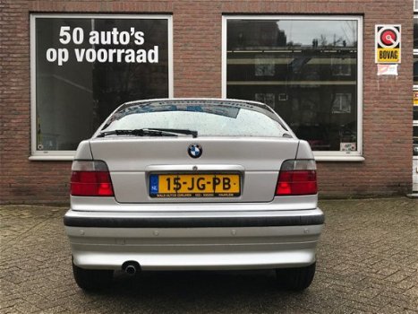 BMW 3-serie - 316i Executive Automaat - 1