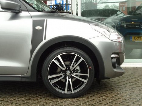 Suzuki Swift - 1.2 16v SPORTLINE ALCANTARA - 1