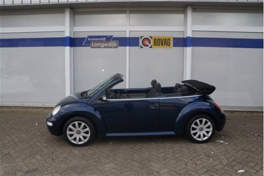 Volkswagen New Beetle Cabriolet - 1.6 75KW Highline - 1